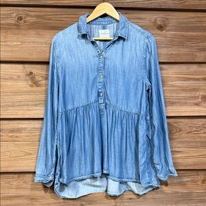 American Eagle Outfitters Light Blue Denim Tunic Blouse